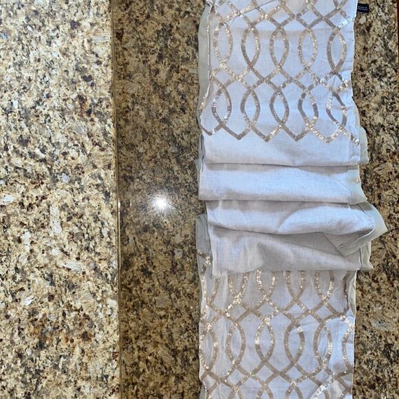 Max Studio Home Table Runner - Picture 1 of 5